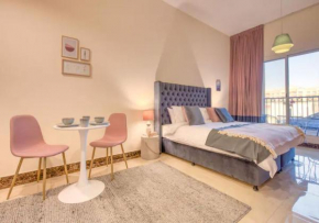 Pantheon Beautifully spacious studio apartment